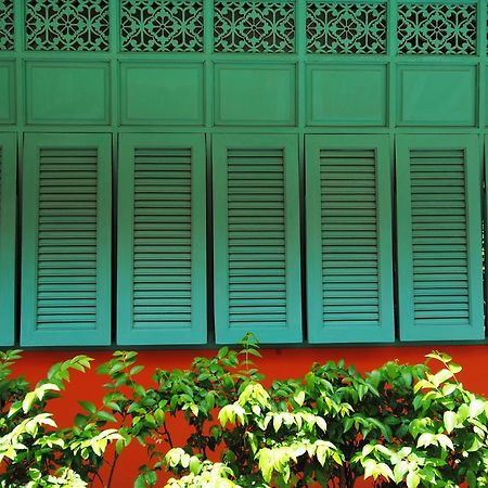 Focal Local Bed & Breakfast Bangkok Exterior foto