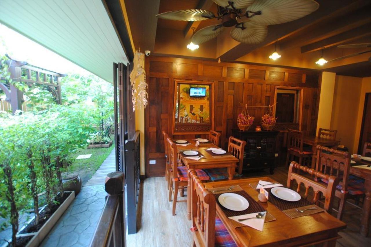 Focal Local Bed & Breakfast Bangkok Exterior foto